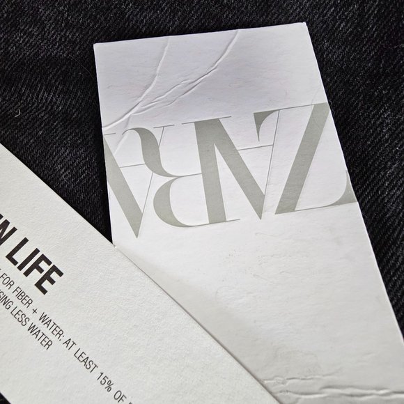 NWT ZARA Black Cut off Mom Jean Shorts size 4 or 36 - Picture 9 of 10